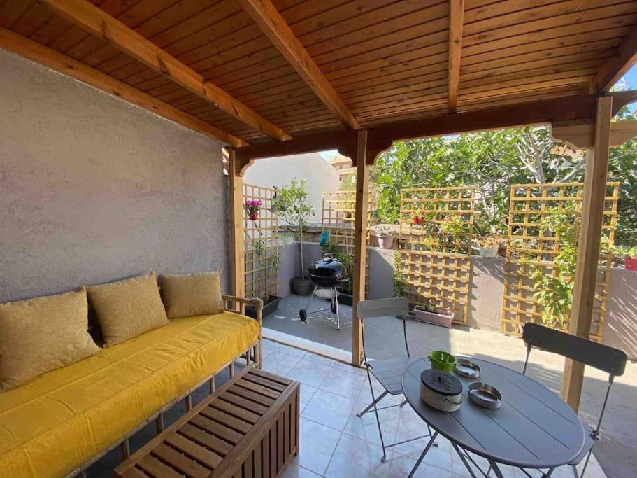 New! Flower Patio House 2 Bdr - Bbq - Wash Machine Lávrion Esterno foto